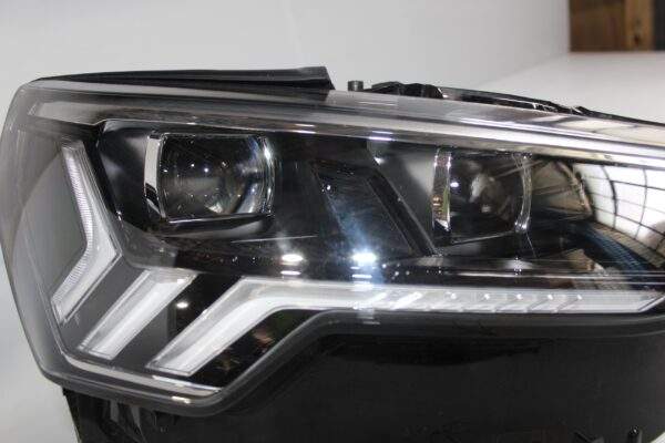 Audi Q3 RSQ3 Right Drivers Headlamp Assembly Matrix LED 83A941784D, 83A941036D