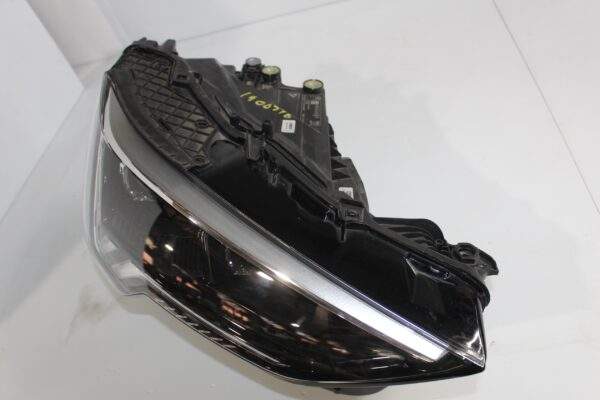 Audi Q3 RSQ3 Right Drivers Headlamp Assembly Matrix LED 83A941784D, 83A941036D