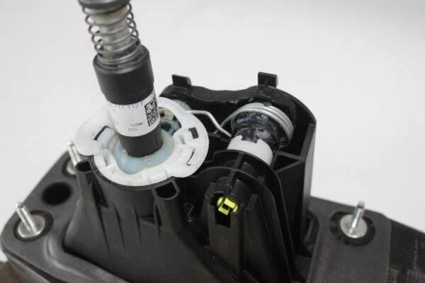 Volkswagen Golf Mk7 Manual Shift Linkage Assembly 5Q0 711 049 AR