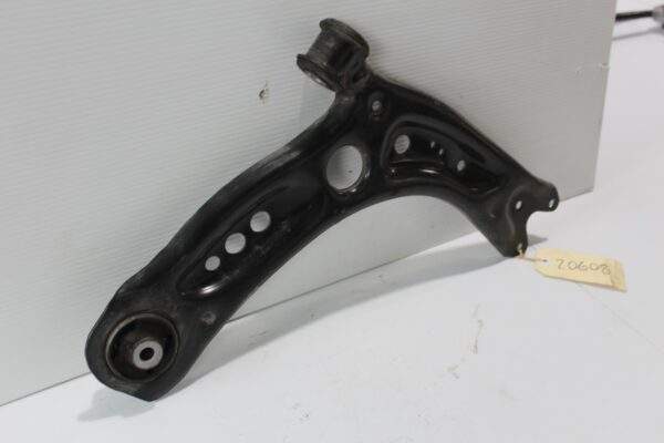 Audi 8V A3 S3 / Volkswagen Mk7 Golf Front Right Lower Control Arm 5Q0 407 152 Q