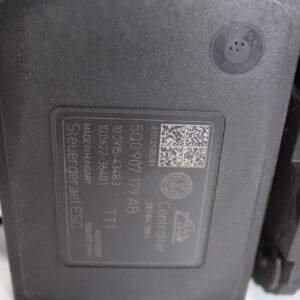 Volkswagen Golf Mk7 R ABS Pump 5Q0 907 379 AB - Image 4