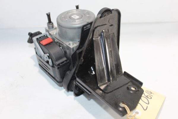 Volkswagen Golf Mk7 R ABS Pump 5Q0 907 379 AB