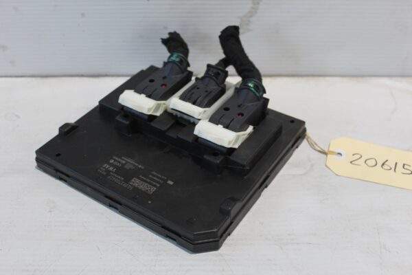 Audi 8V A3 S3 / Volkswagen Golf GTi R Body Control Module BCM 5Q0 937 084 CF