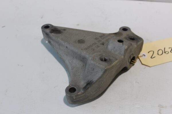 Volkswagen Golf Gearbox Tranmission Mount 5Q0 199 117 C