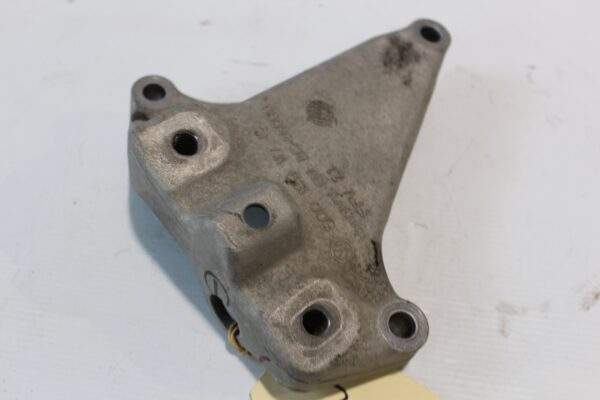 Volkswagen Golf Gearbox Tranmission Mount 5Q0 199 117 C
