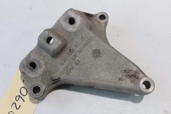Volkswagen Golf Gearbox Tranmission Mount 5Q0 199 117 C
