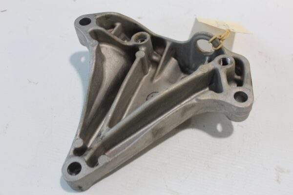 Volkswagen Golf Gearbox Tranmission Mount 5Q0 199 117 C