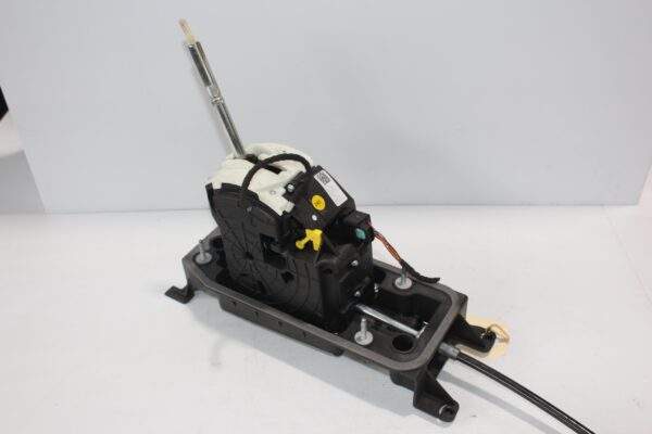 Volkswagen Golf Mk7 Gear Shift Linkage Mechanism - CUT CABLE 5Q2 713 023 Q