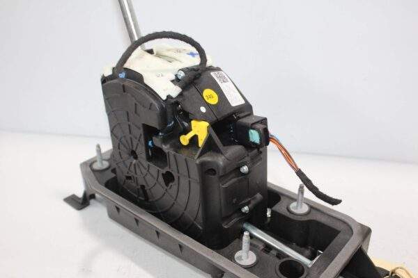 Volkswagen Golf Mk7 Gear Shift Linkage Mechanism - CUT CABLE 5Q2 713 023 Q