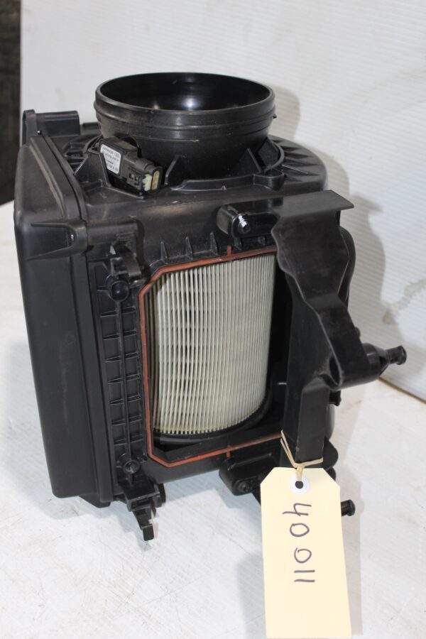 Mercedes Benz W176 W117 A45 CLA45 AMG Air Intake Box Assembly A1330900101