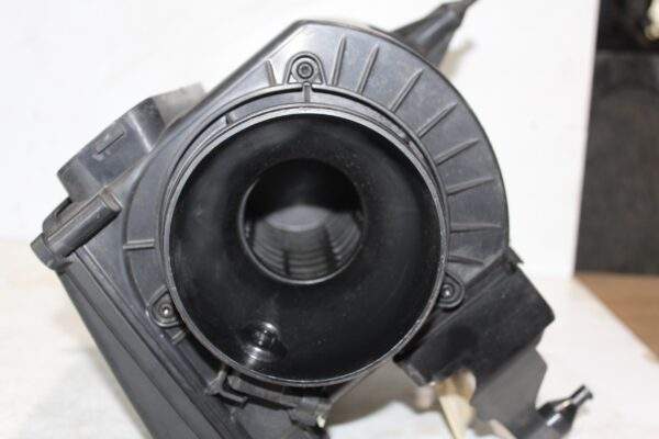 Mercedes Benz W176 W117 A45 CLA45 AMG Air Intake Box Assembly A1330900101