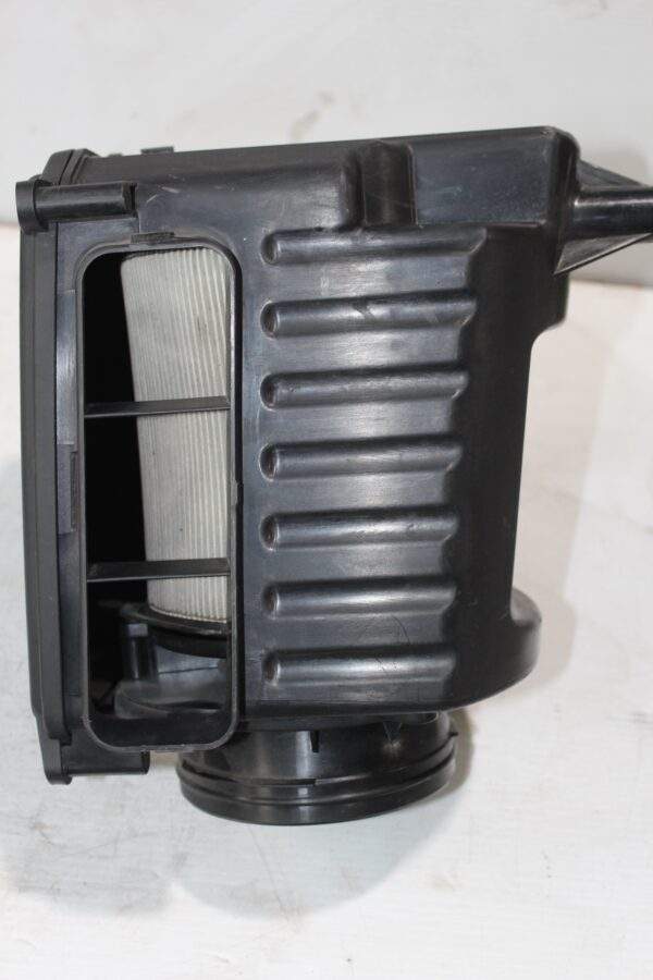Mercedes Benz W176 W117 A45 CLA45 AMG Air Intake Box Assembly A1330900101