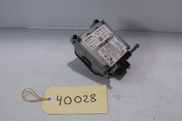 Mercedes Benz W176 W117 A CLA Class ACC Distronic Radar Sensor A0009009608