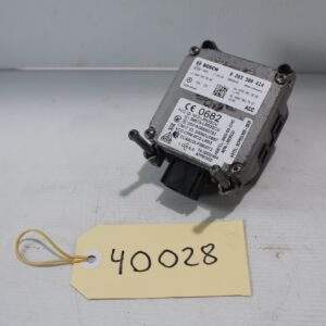 Mercedes Benz W176 W117 A CLA Class ACC Distronic Radar Sensor A0009009608 - Image 6