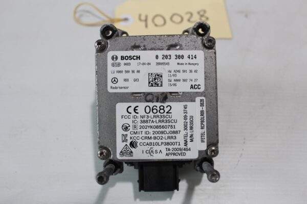 Mercedes Benz W176 W117 A CLA Class ACC Distronic Radar Sensor A0009009608