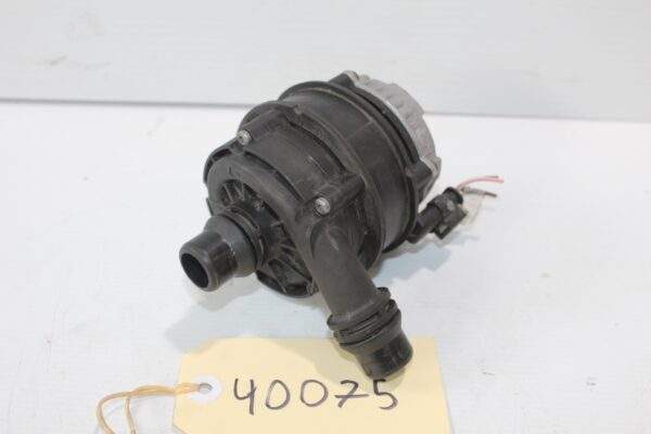 Mercedes Benz A CLA C Class Coolant Water Pump GENUINE A0005002686