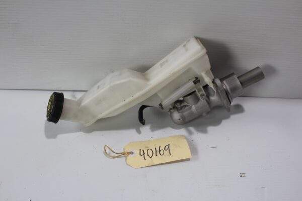 Mercedes Benz W176 W117 A CLA Class Brake Master Cylinder Servo A2464300302