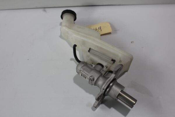 Mercedes Benz W176 W117 A CLA Class Brake Master Cylinder Servo A2464300302