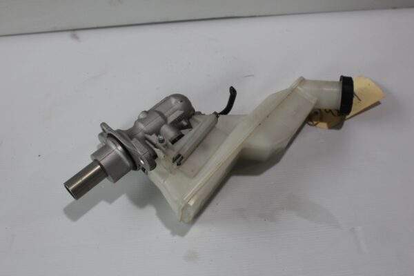 Mercedes Benz W176 W117 A CLA Class Brake Master Cylinder Servo A2464300302