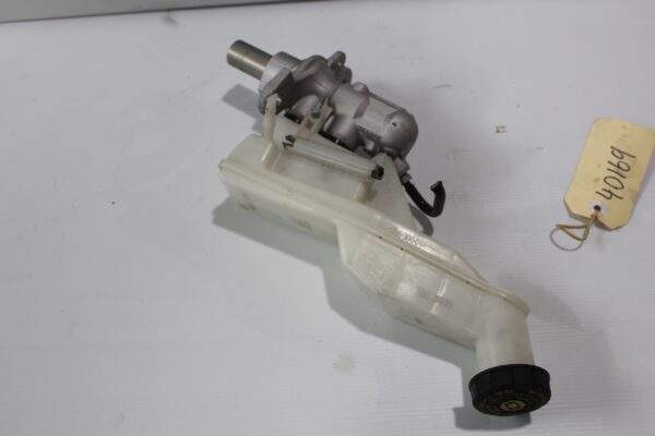 Mercedes Benz W176 W117 A CLA Class Brake Master Cylinder Servo A2464300302