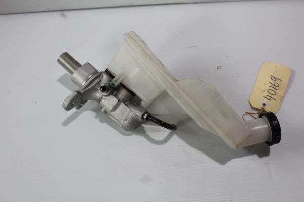 Mercedes Benz W176 W117 A CLA Class Brake Master Cylinder Servo A2464300302