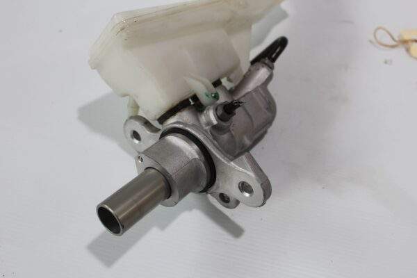 Mercedes Benz W176 W117 A CLA Class Brake Master Cylinder Servo A2464300302