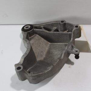 Mercedes Benz W176 W117 A45 CLA45 M133 Engine Mount Bracket A2702230002 - Image 4