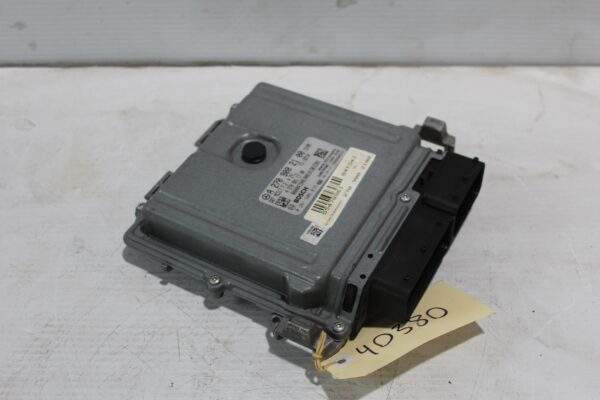 Mercedes Benz W176 A250 M270 Engine Control Unit Module ECU ECM A2709002100