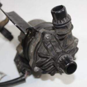 Mercedes Benz W176 W117 A45 CLA45 AMG Auxiliary Coolant Water Pump A0005001986 - Image 5
