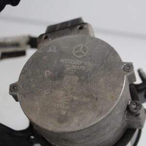Mercedes Benz W176 W117 A45 CLA45 AMG Auxiliary Coolant Water Pump A0005001986 - Image 3