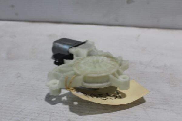 Mercedes Benz W177 W205 A C Class Front Window Regulator Motor A0009065706
