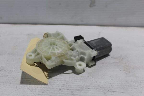 Mercedes Benz W177 W205 A C Class Front Window Regulator Motor A0009065706