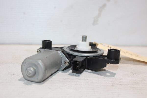 Mercedes Benz W177 Rear Window Regulator Motor A0009060908