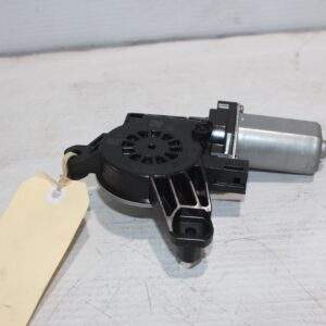 Mercedes Benz W177 Rear Window Regulator Motor A0009060908 - Image 4