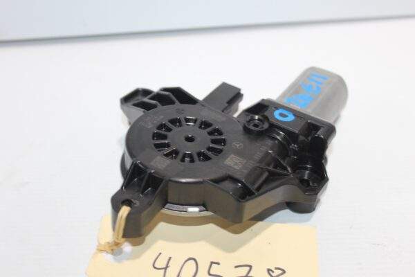 Mercedes Benz W177 A Class Window Regulator Motor A0009060808