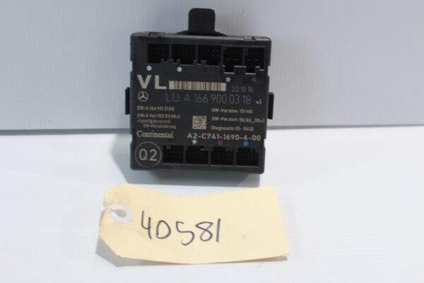 Mercedes Benz W176 W117 A CLA Class Door Control Module Unit A1669000318