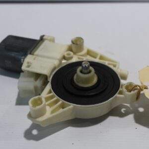 Mercedes Benz W204 C Class Front Right Window Regulator Motor A2048200242 - Image 7