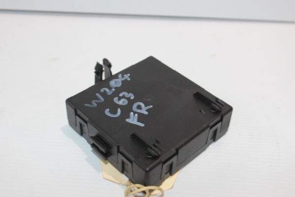 Mercedes Benz W204 W212 C E Class Door Control Module Unit A2129004214