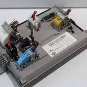 Mercedes Benz W205 C Class Rear SAM Body Control Module A2059007037, A2059009745 - Image 2