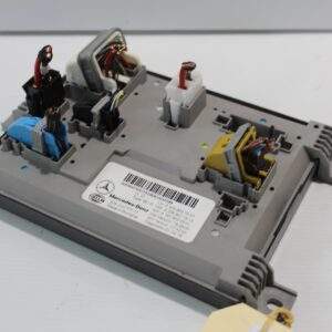 Mercedes Benz W205 C Class Rear SAM Body Control Module A2059007037, A2059009745 - Image 7
