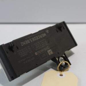 Mercedes Benz W205 C Class Boot Trunk Closing Control Unit A2139000814 - Image 6