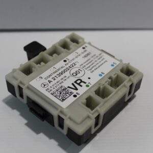 Mercedes Benz W205 C Class Door Control Unit Module A2139002422 - Image 7