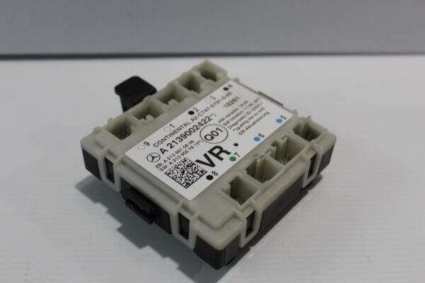 Mercedes Benz W205 C Class Door Control Unit Module A2139002422