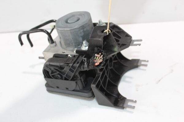 Mercedes Benz W176 W117 A45 CLA45 AMG ABS Pump Unit A1764310600
