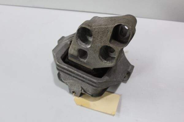 Mercedes Benz W176 W117 A45 CLA45 Transmission Gearbox Mount A2462402317