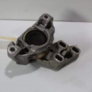 Mercedes Benz W176 W117 A45 CLA45 Transmission Gearbox Mount A2462402317 - Image 8