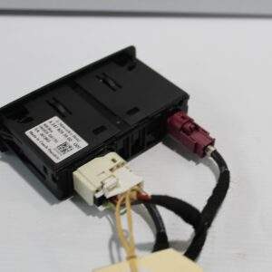 Mercedes Benz W177 A Class USB Multimedia Connection Port A2478203902 - Image 7