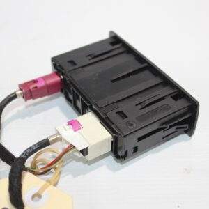 Mercedes Benz W177 A Class USB Multimedia Connection Port A2478203902 - Image 4