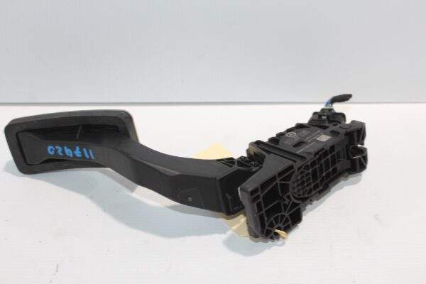 Mercedes Benz W177 A Class Accelerator Throttle Pedal A1773002100