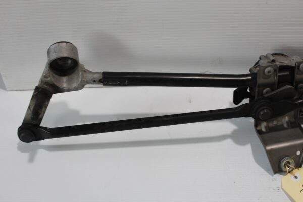 Mercedes Benz W176 W117 A CLA Class Wiper Motor Assembly A1768200140